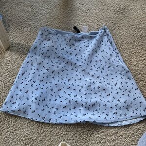 Floral mini skirt